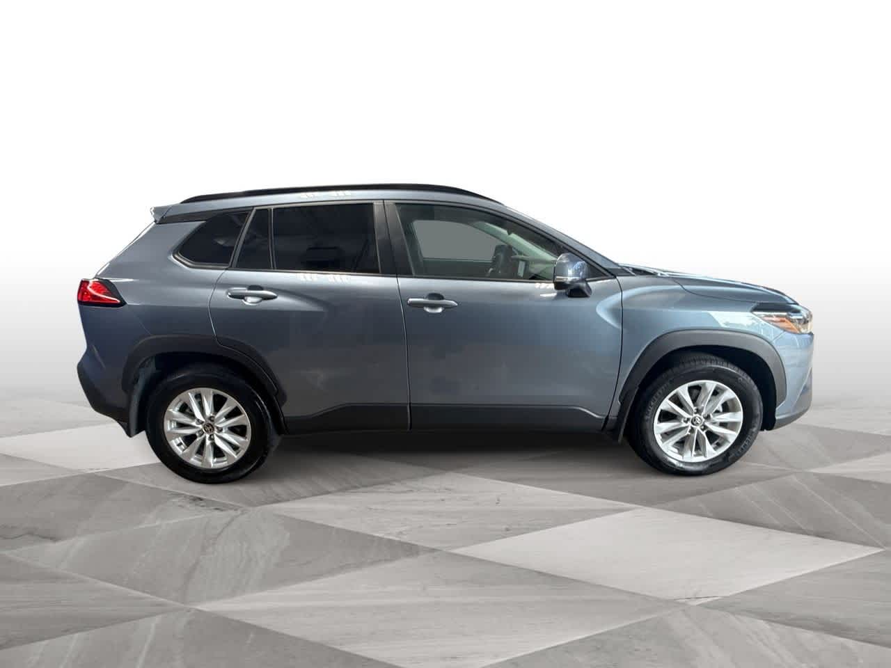 Thumbnail: 2024 Toyota Corolla Cross - 9