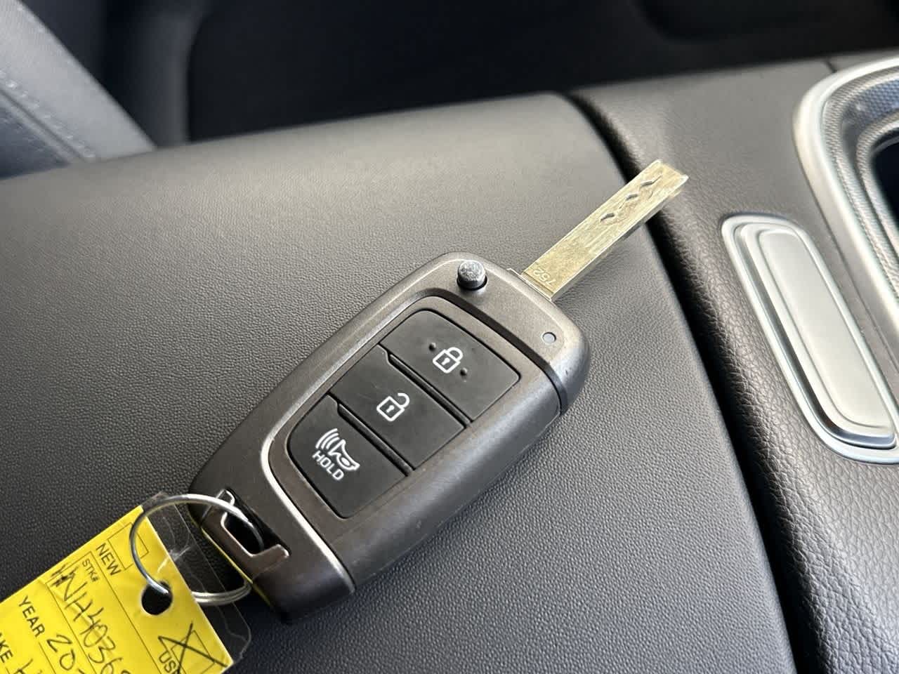 Thumbnail: 2022 Hyundai Santa Fe - 28