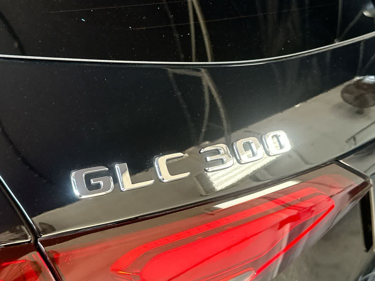 Thumbnail: 2024 Mercedes-Benz GLC - 10