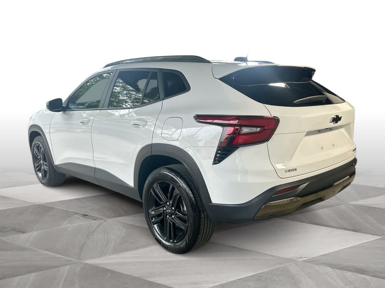 Thumbnail: 2025 Chevrolet Trax - 6