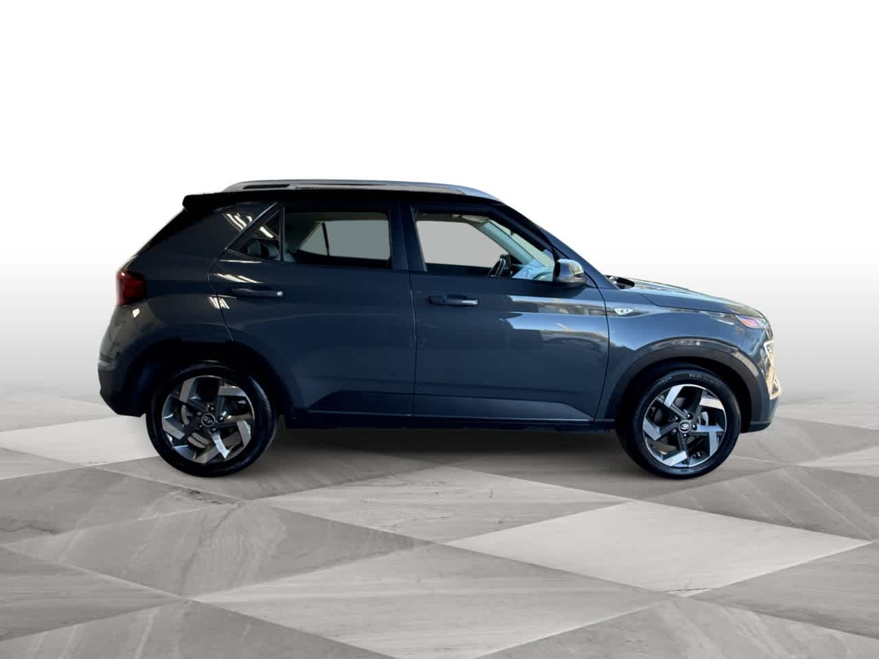 Thumbnail: 2023 Hyundai Venue - 9