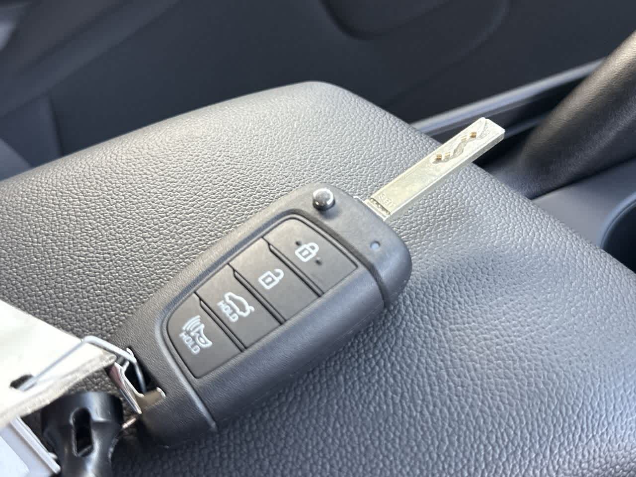 Thumbnail: 2025 Hyundai Elantra - 28