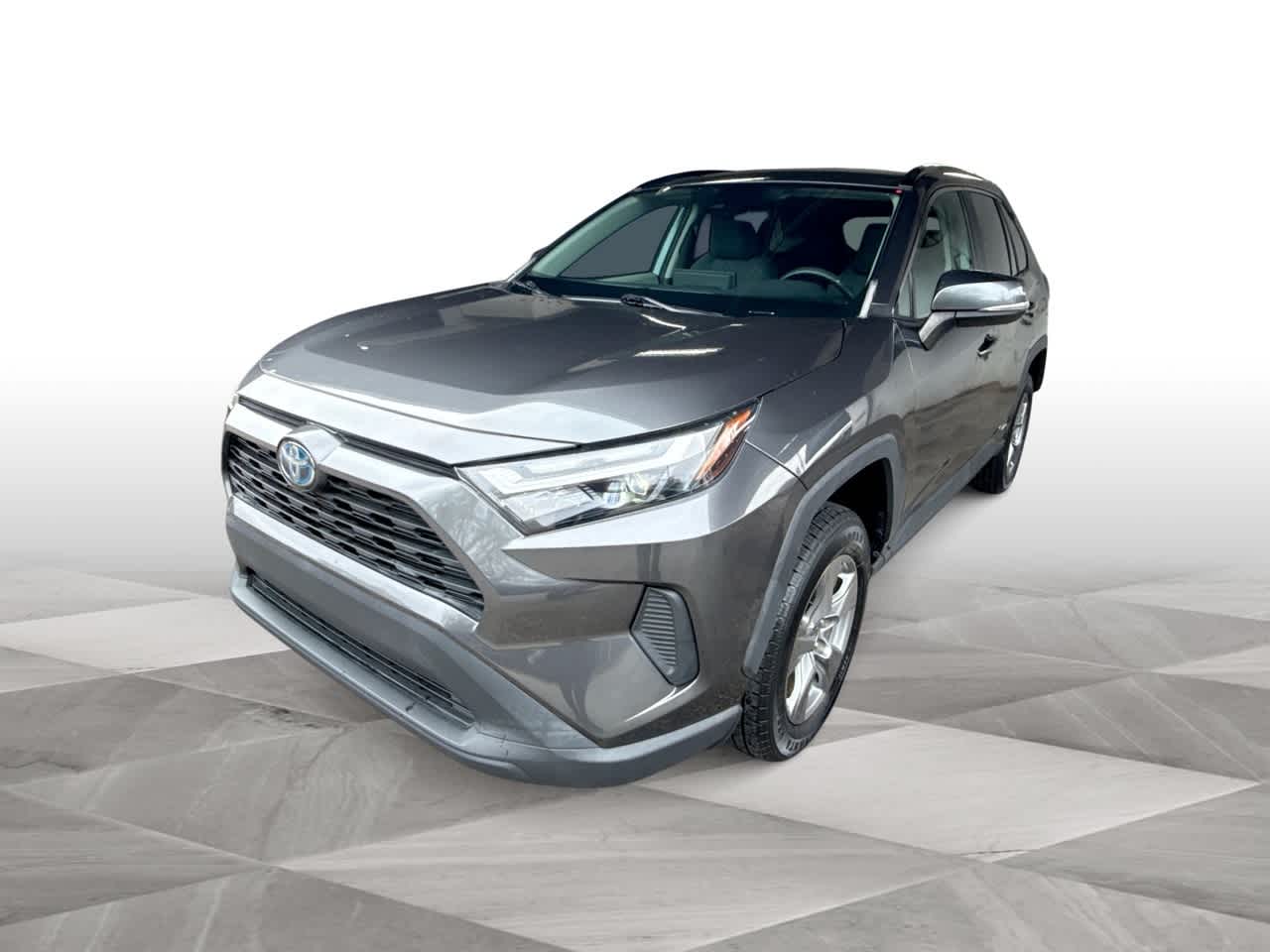 Thumbnail: 2022 Toyota RAV4 - 4
