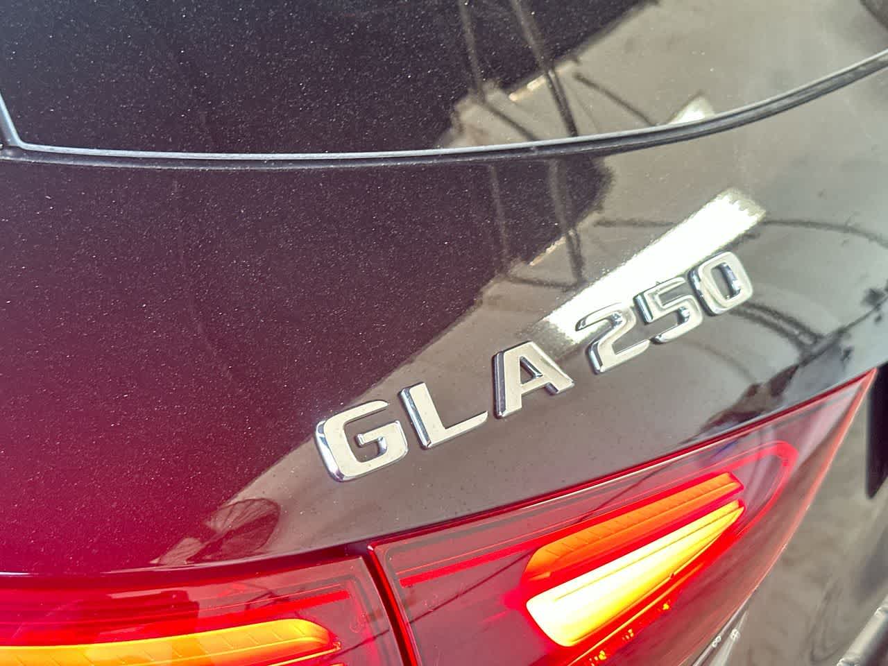 Thumbnail: 2025 Mercedes-Benz GLA - 10