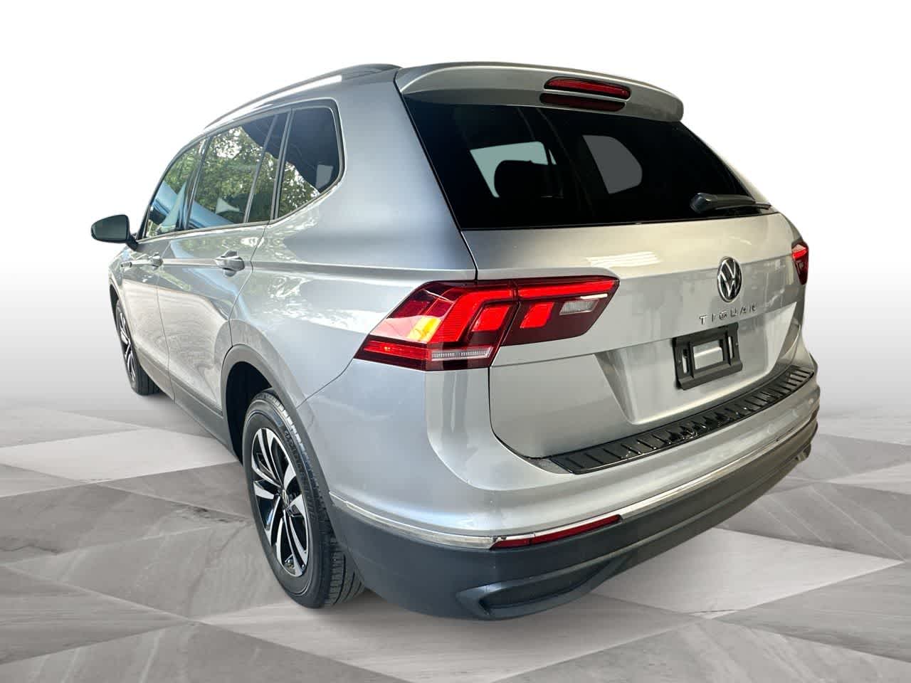Thumbnail: 2023 Volkswagen Tiguan - 6