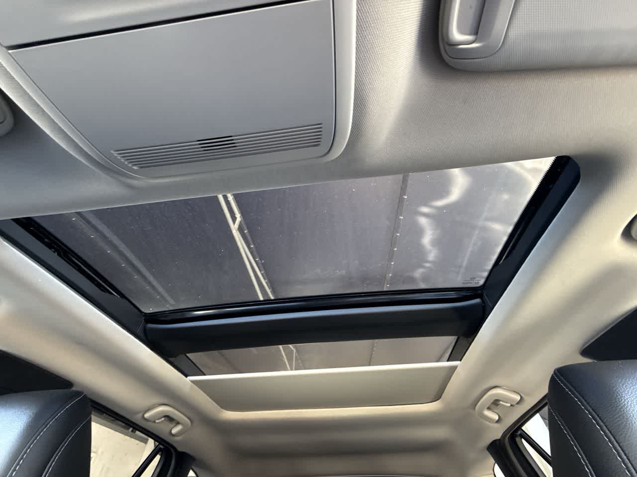 Thumbnail: 2025 Mazda CX-50 - 17