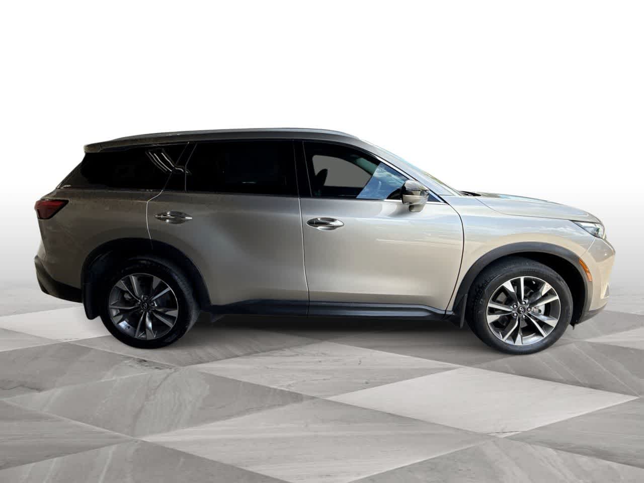 Thumbnail: 2023 INFINITI QX60 - 9