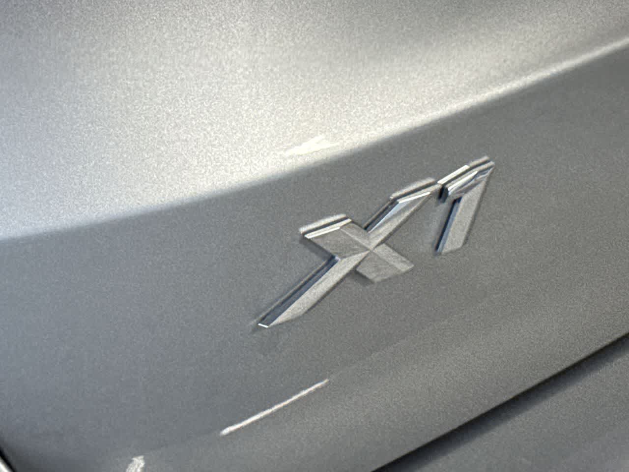 Thumbnail: 2025 BMW X1 - 10