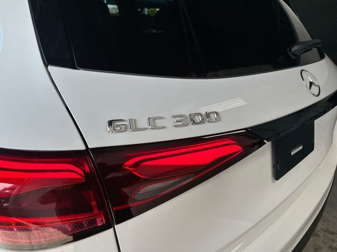 Thumbnail: 2025 Mercedes-Benz GLC - 10