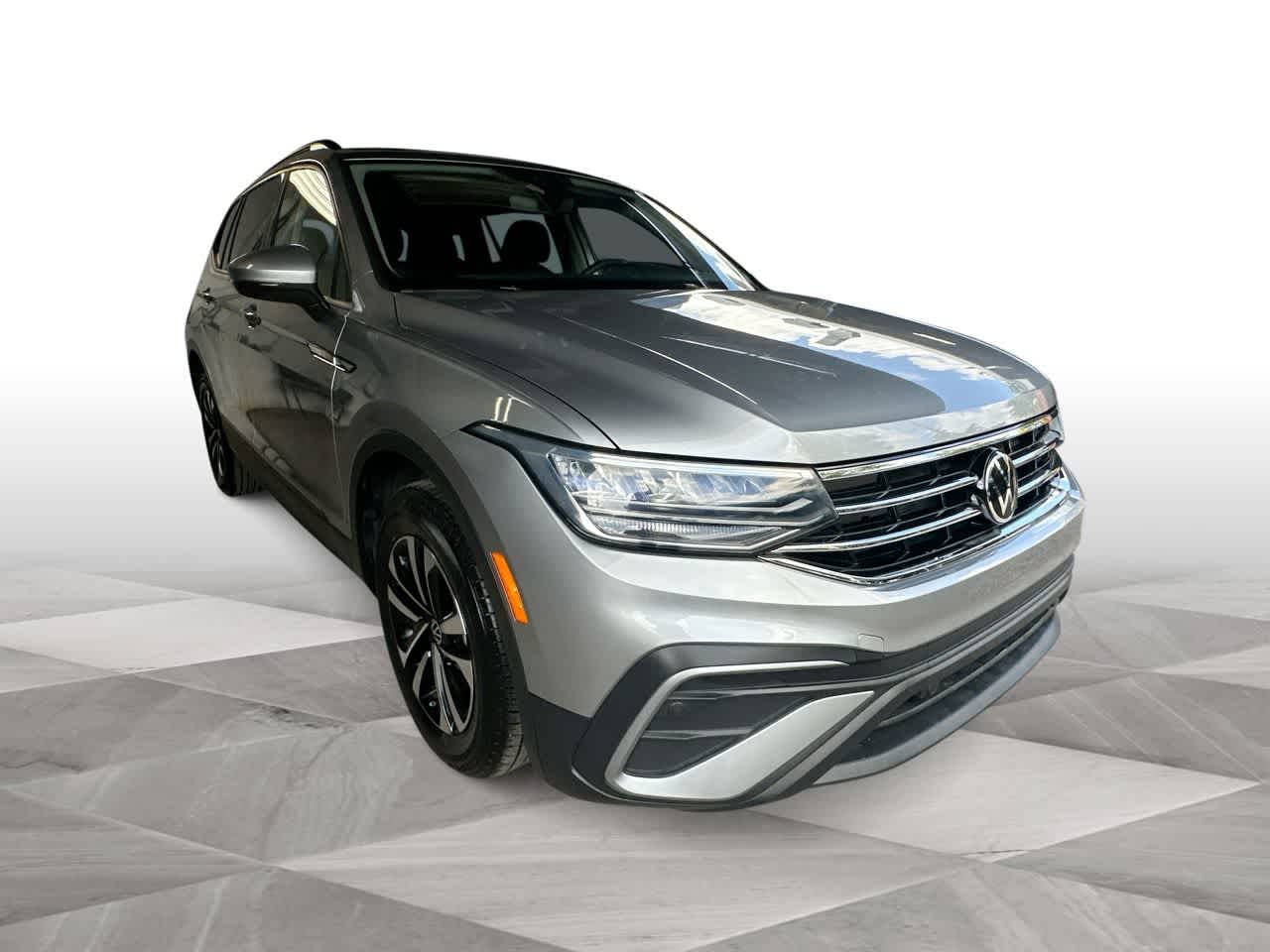 Thumbnail: 2023 Volkswagen Tiguan - 2