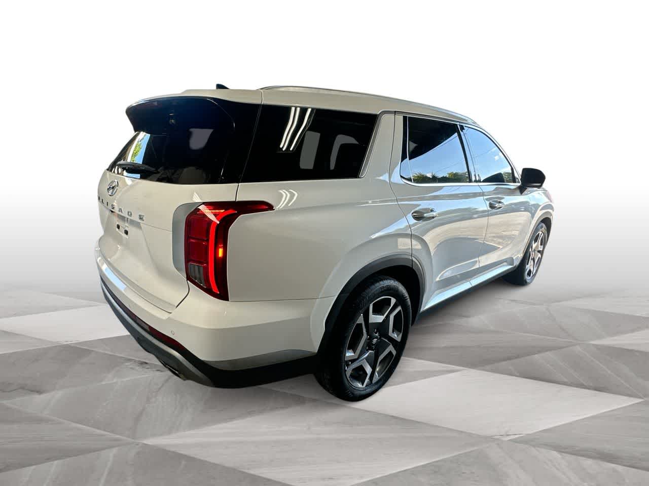 Thumbnail: 2023 Hyundai Palisade - 8