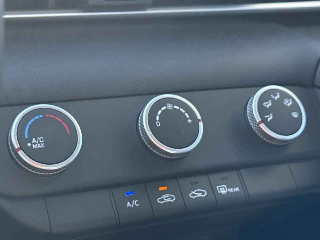 Thumbnail: 2025 Hyundai Elantra - 20