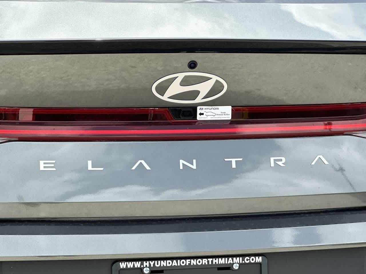 Thumbnail: 2025 Hyundai Elantra - 10