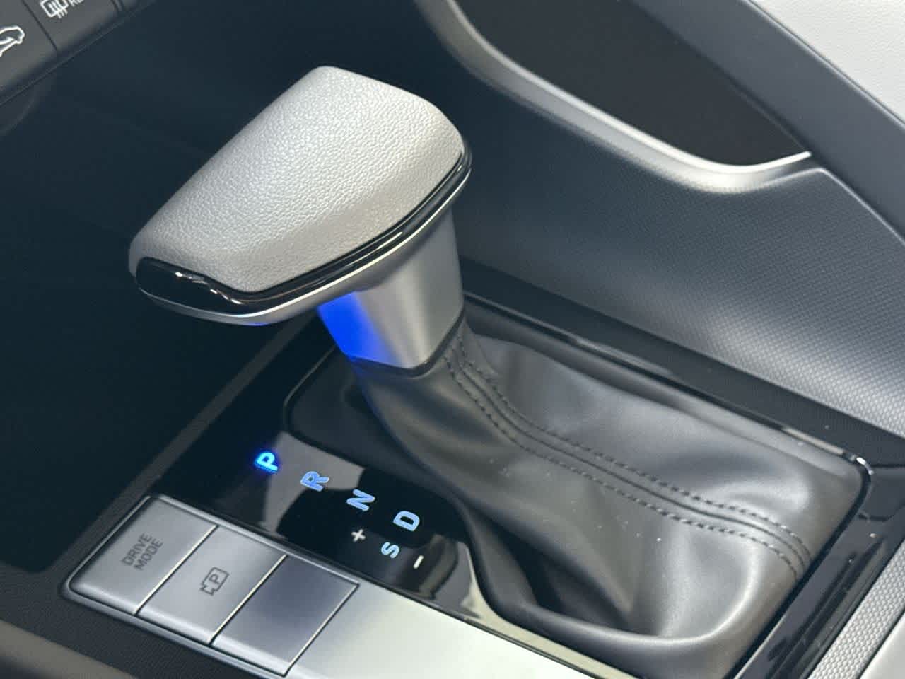 Thumbnail: 2025 Hyundai Elantra - 21