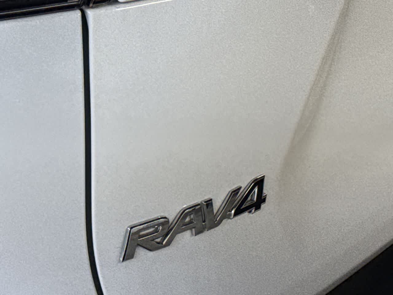 Thumbnail: 2024 Toyota RAV4 - 10
