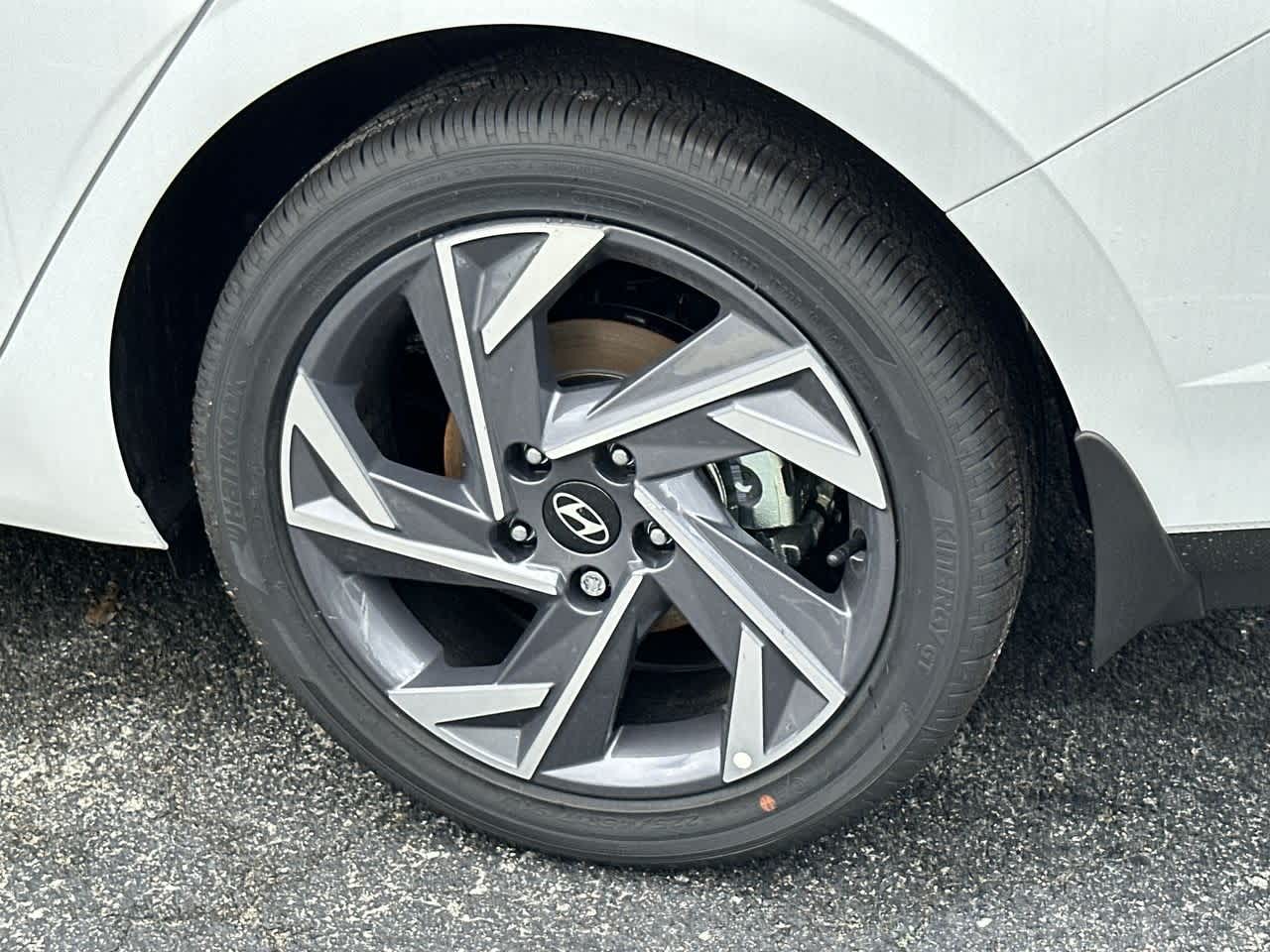 Thumbnail: 2025 Hyundai Elantra - 11