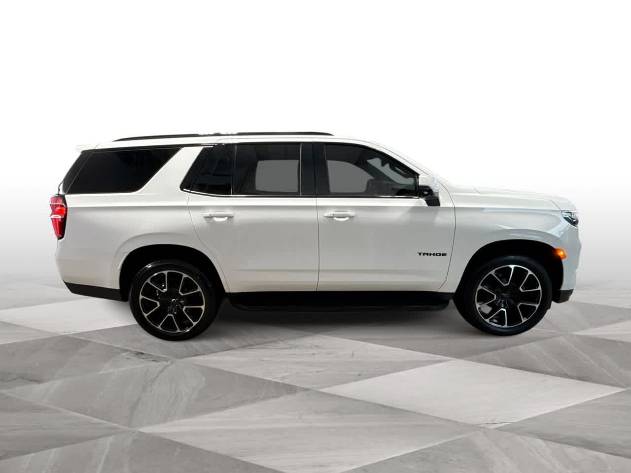 Thumbnail: 2022 Chevrolet Tahoe - 9