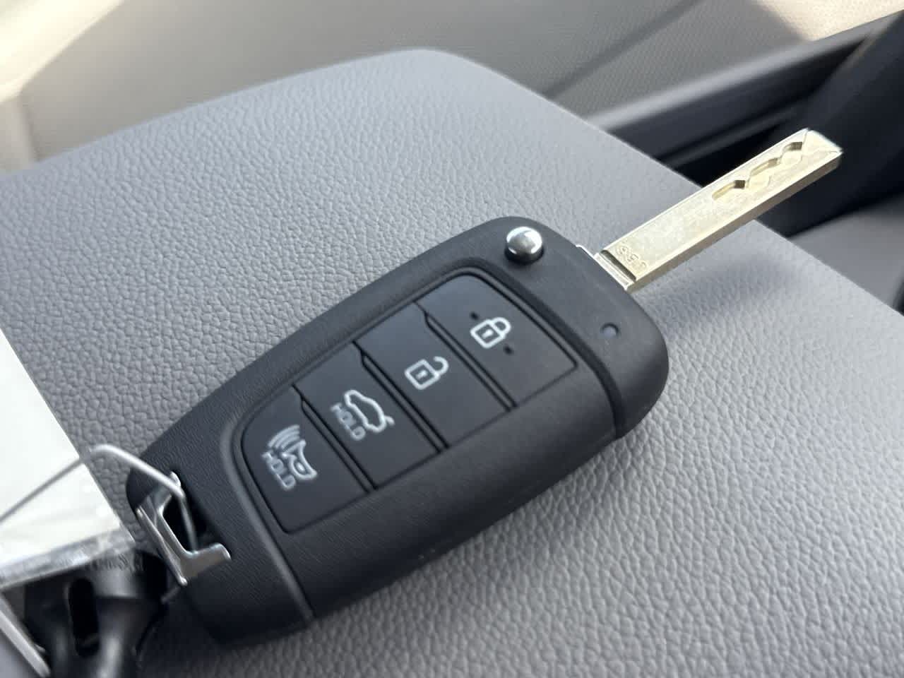 Thumbnail: 2025 Hyundai Elantra - 28