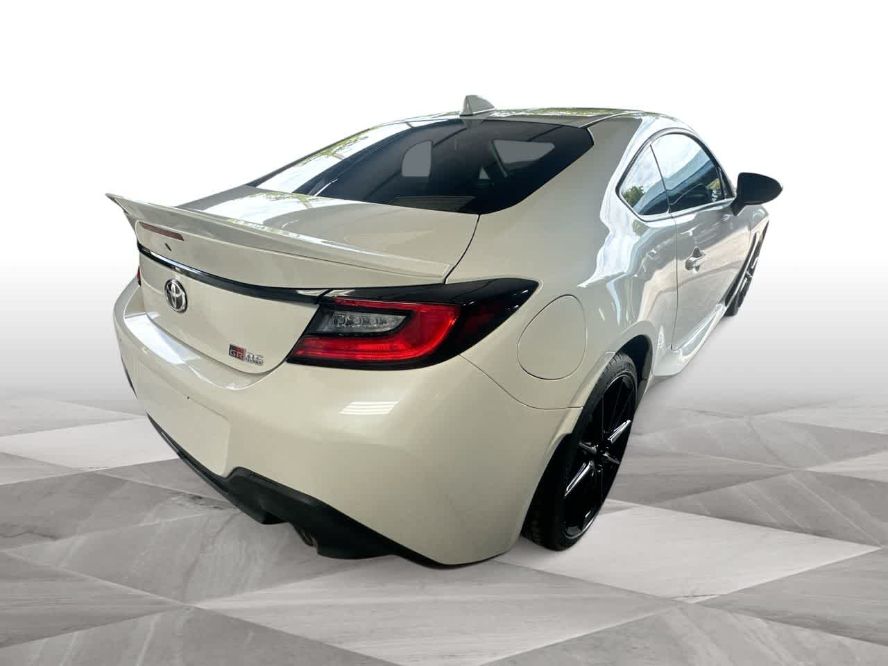 Thumbnail: 2025 Toyota GR86 - 8