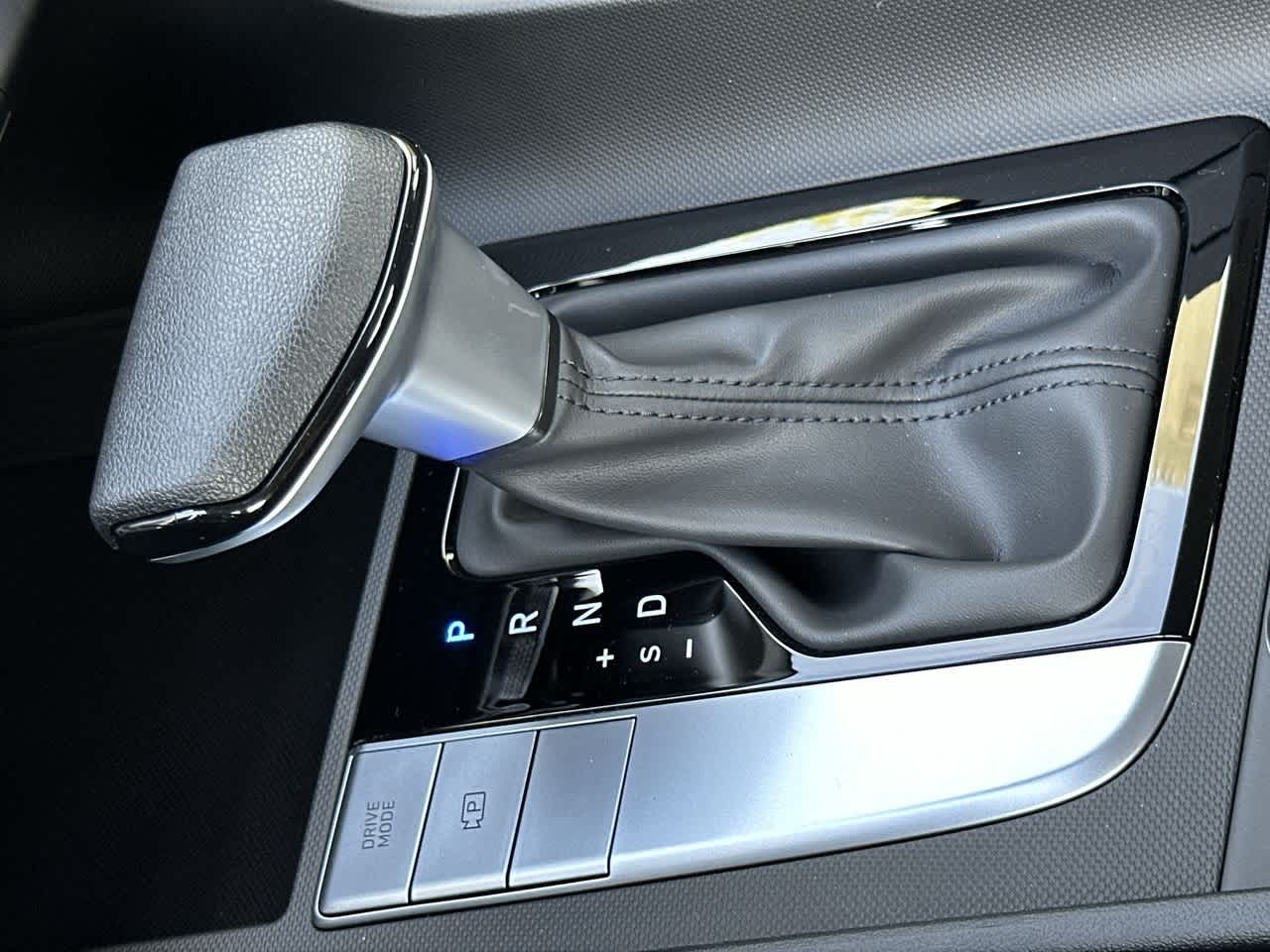 Thumbnail: 2025 Hyundai Elantra - 21