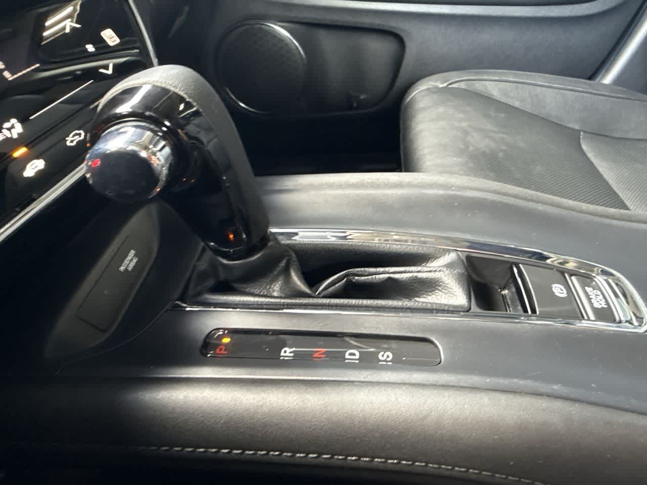 Thumbnail: 2021 Honda HR-V - 21