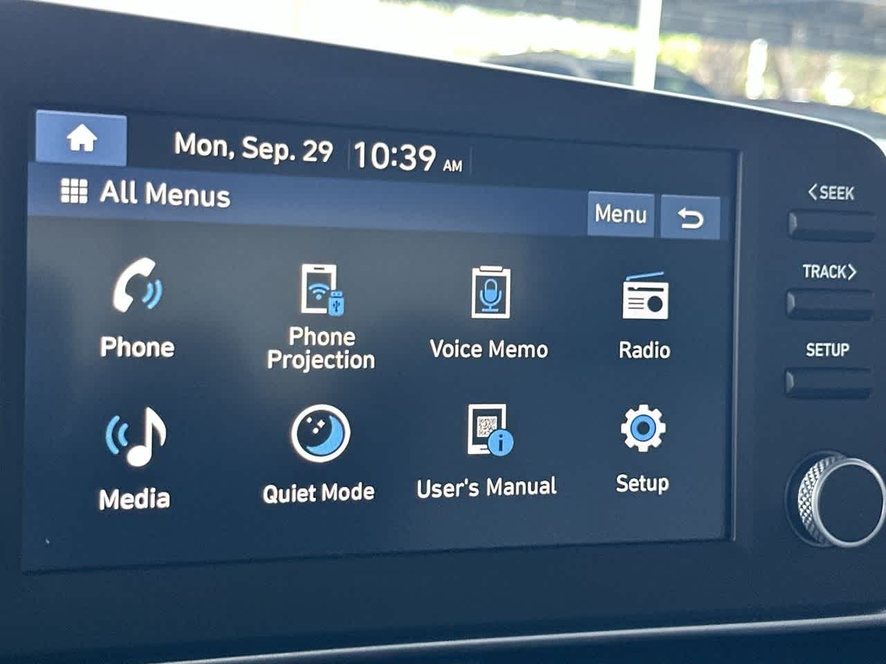 Thumbnail: 2025 Hyundai Elantra - 18