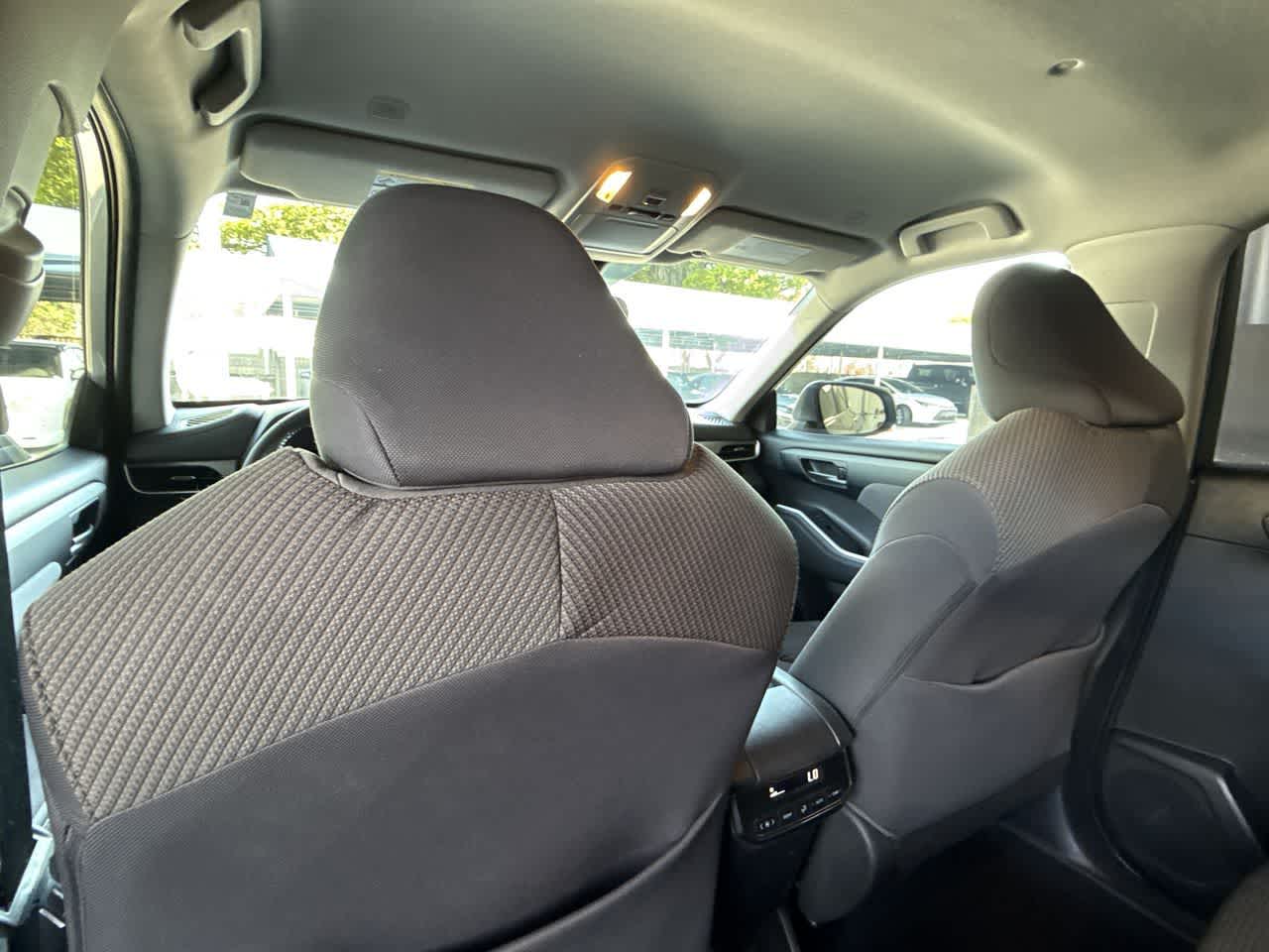 Thumbnail: 2023 Toyota Highlander - 23