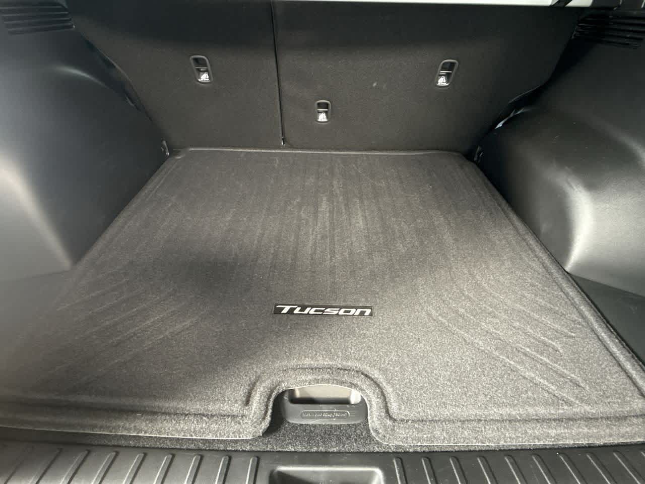 Thumbnail: 2025 Hyundai Tucson - 25