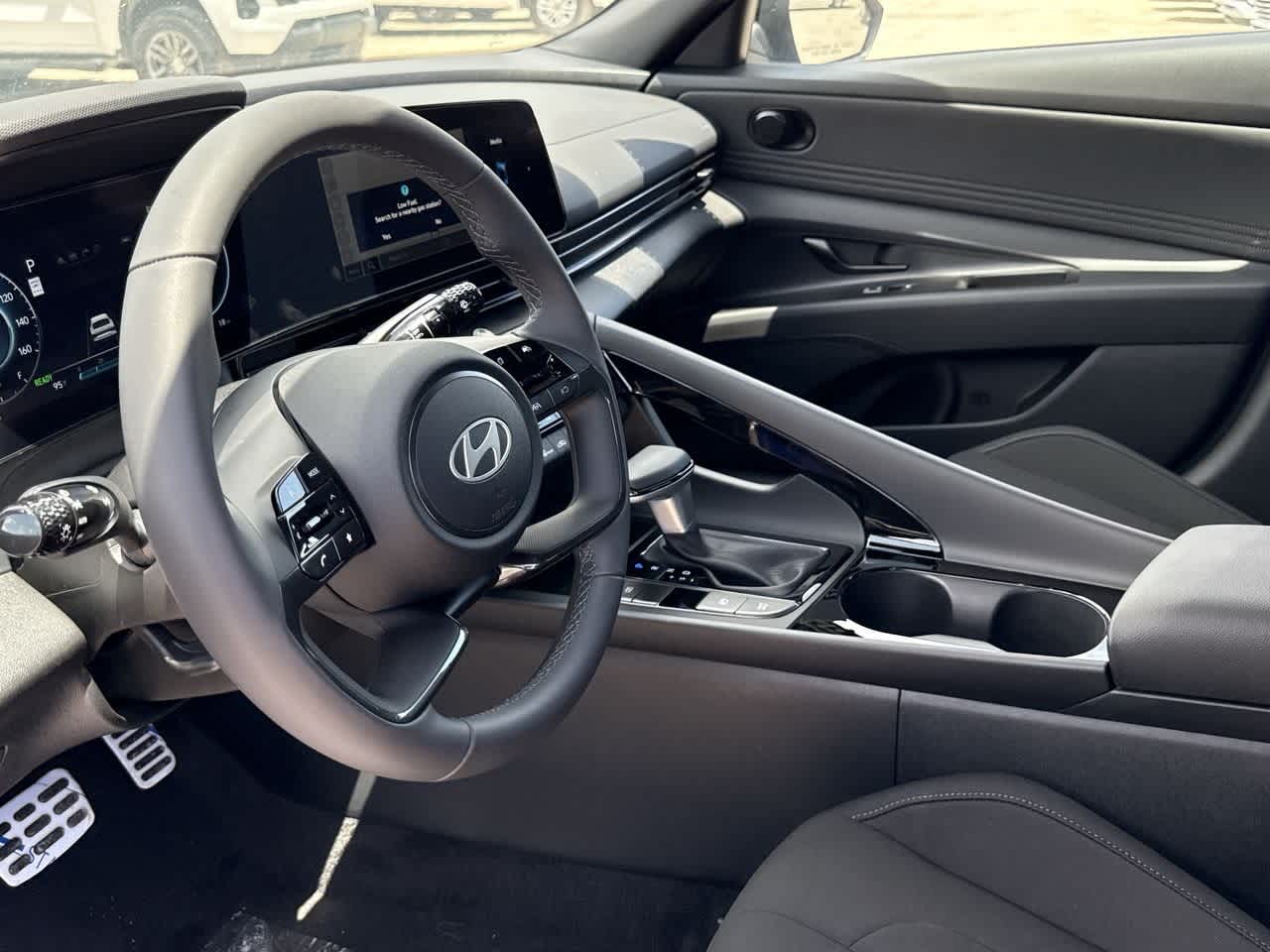 Thumbnail: 2025 Hyundai Elantra - 13