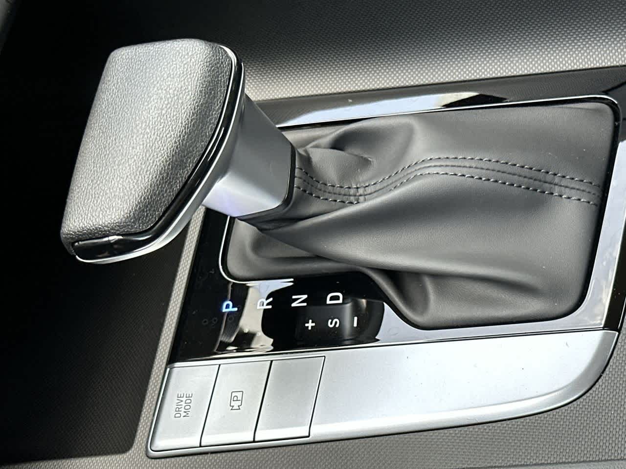 Thumbnail: 2025 Hyundai Elantra - 21