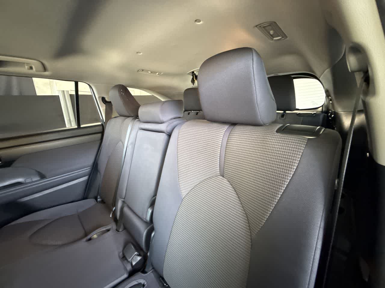 Thumbnail: 2023 Toyota Highlander - 22