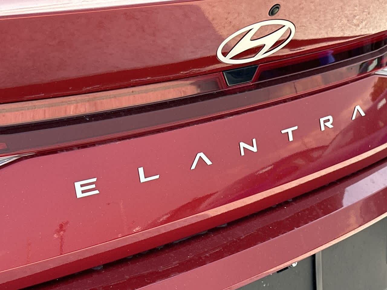 Thumbnail: 2025 Hyundai Elantra - 10