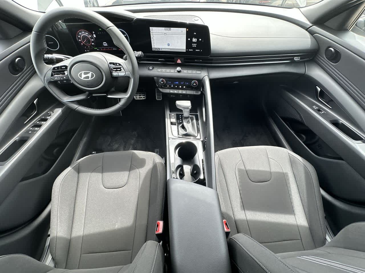 Thumbnail: 2025 Hyundai Elantra - 24