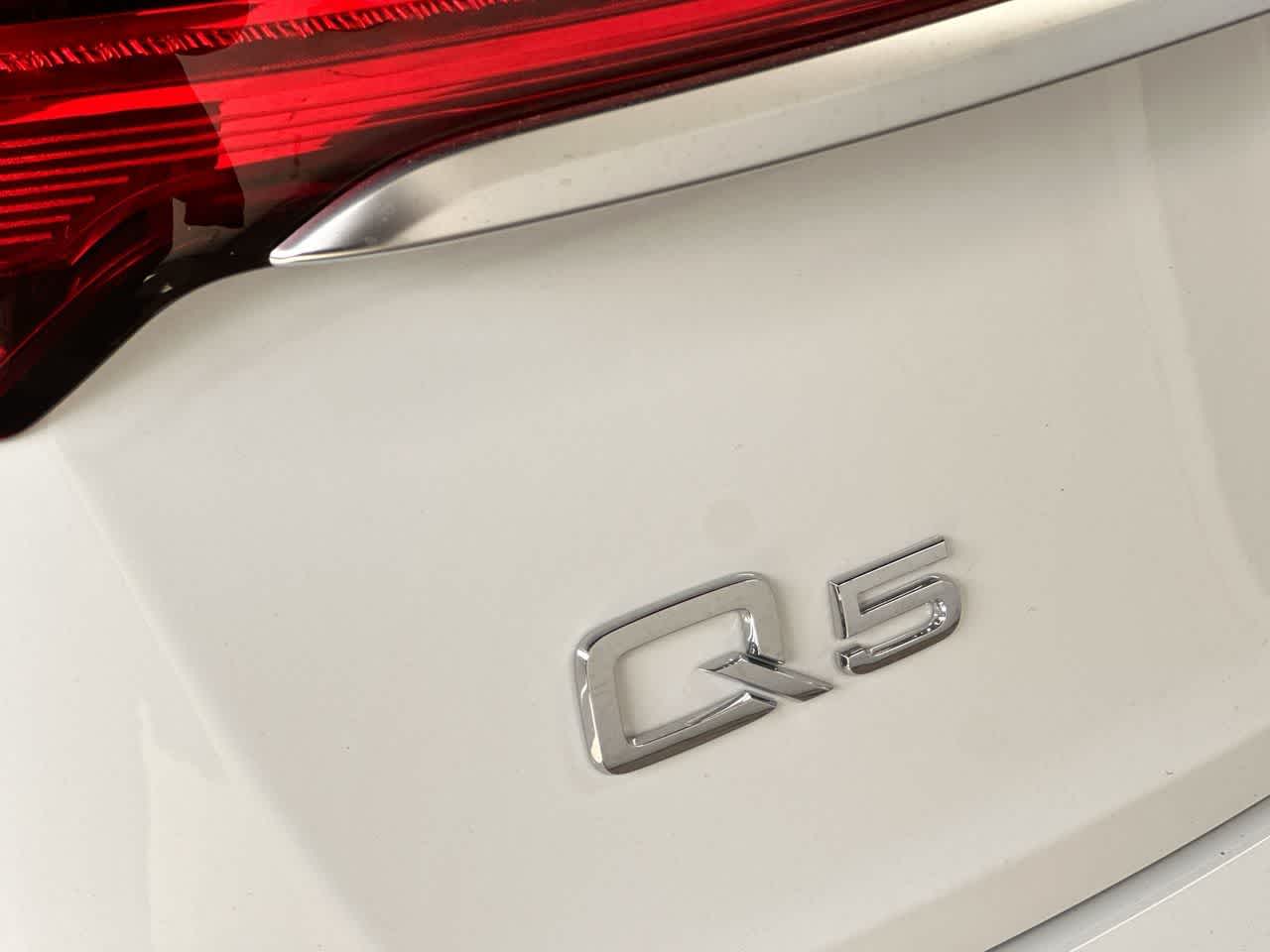 Thumbnail: 2025 Audi Q5 - 10