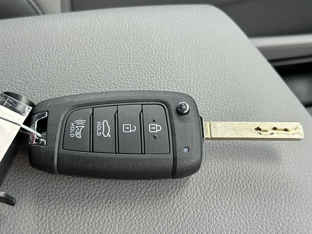 Thumbnail: 2025 Hyundai Elantra - 28