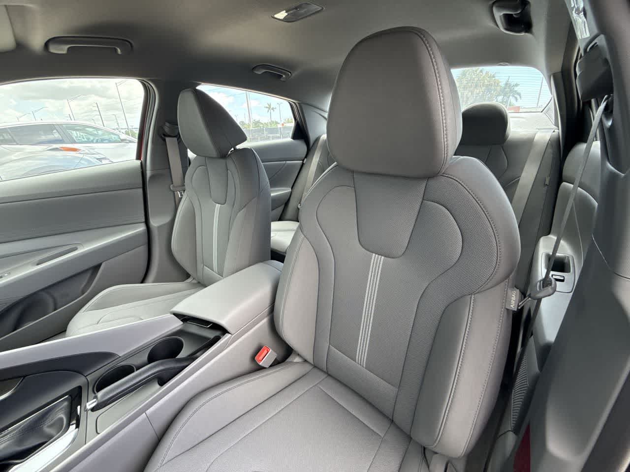 Thumbnail: 2025 Hyundai Elantra - 14