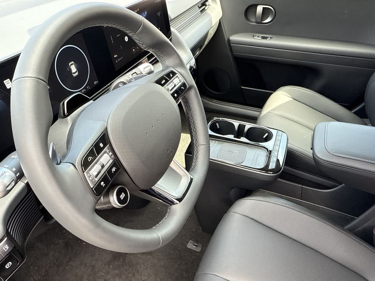 Thumbnail: 2025 Hyundai Ioniq 5 - 13