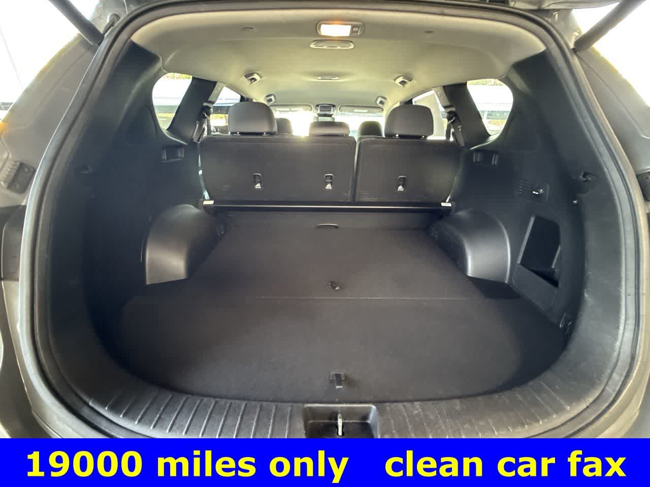 Thumbnail: 2023 Hyundai Santa Fe - 25