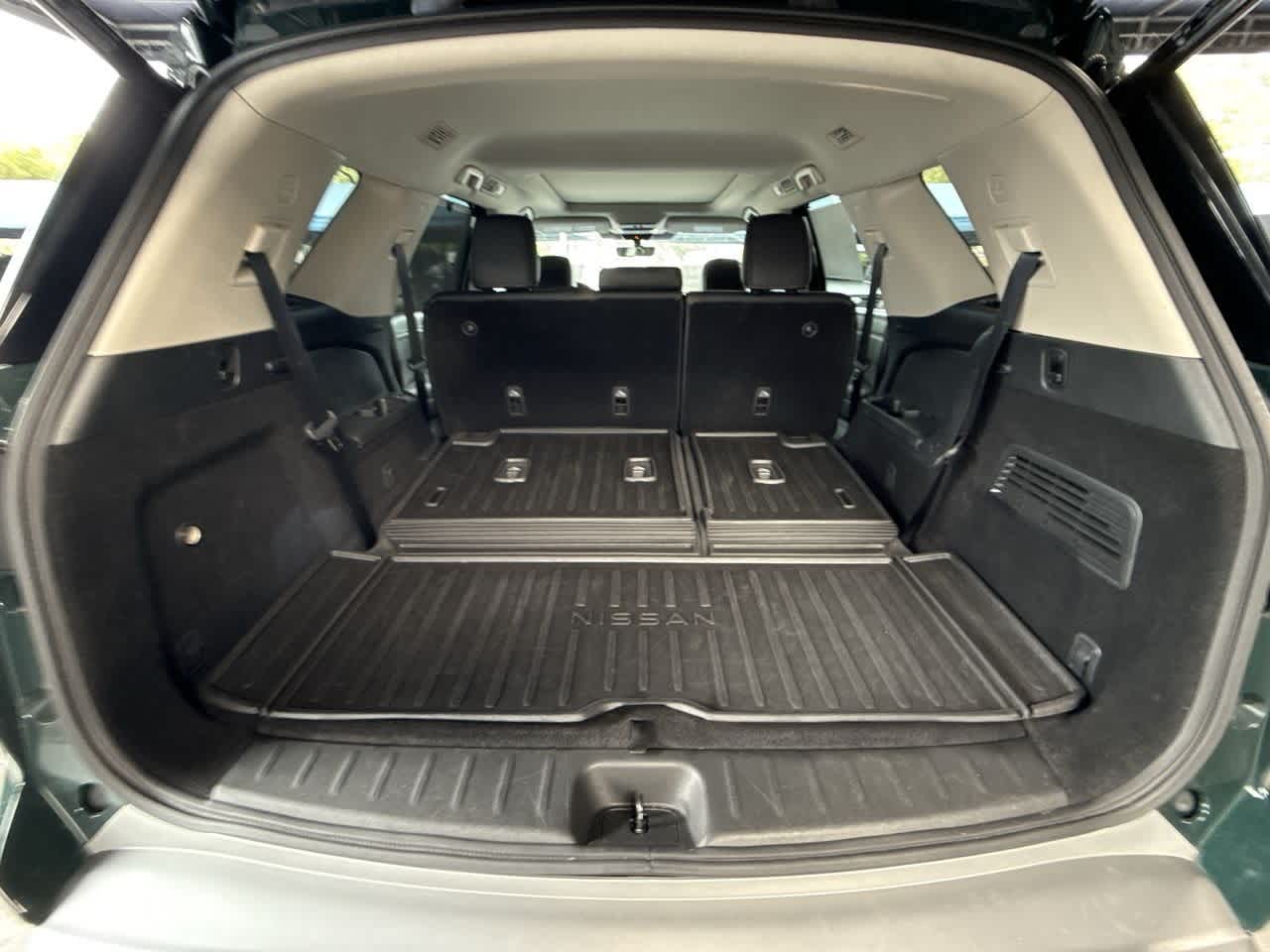 Thumbnail: 2024 Nissan Pathfinder - 25