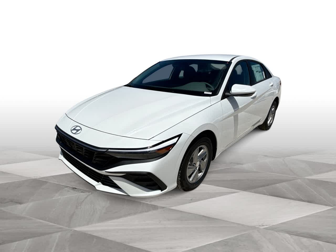 Thumbnail: 2025 Hyundai Elantra - 4