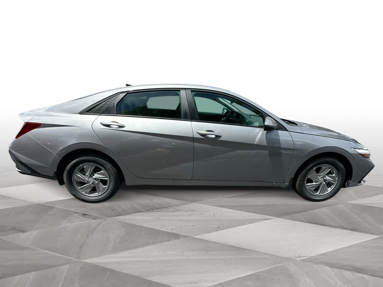 Thumbnail: 2025 Hyundai Elantra - 9