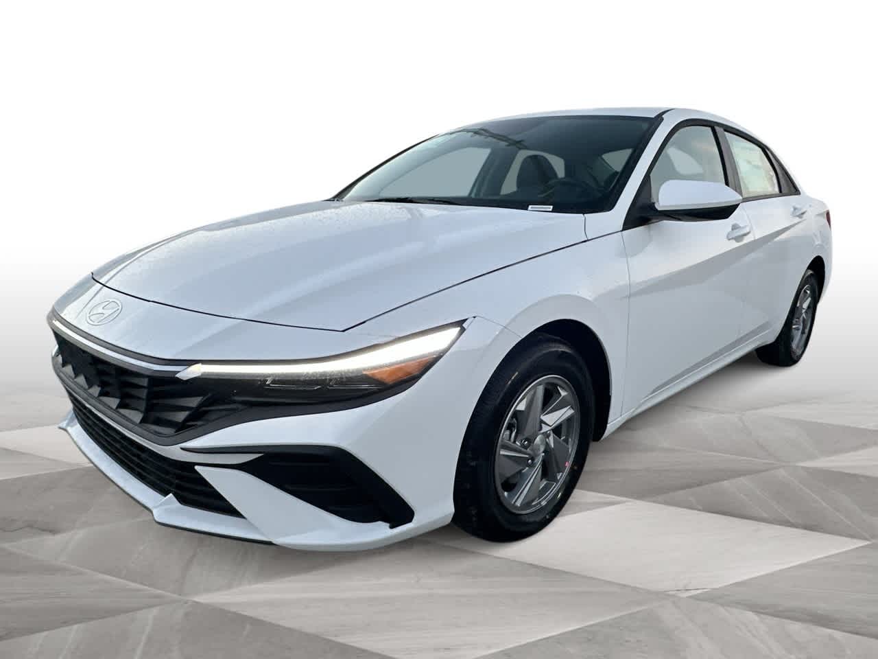 Thumbnail: 2026 Hyundai Elantra - 4