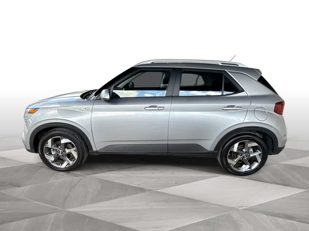 Thumbnail: 2025 Hyundai Venue - 5