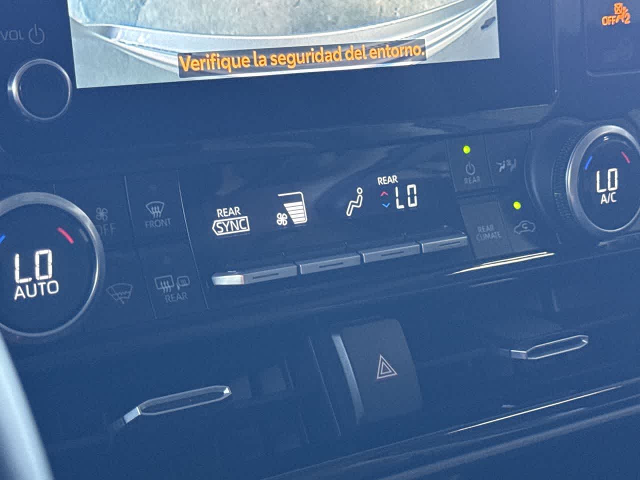 Thumbnail: 2023 Toyota Highlander - 20