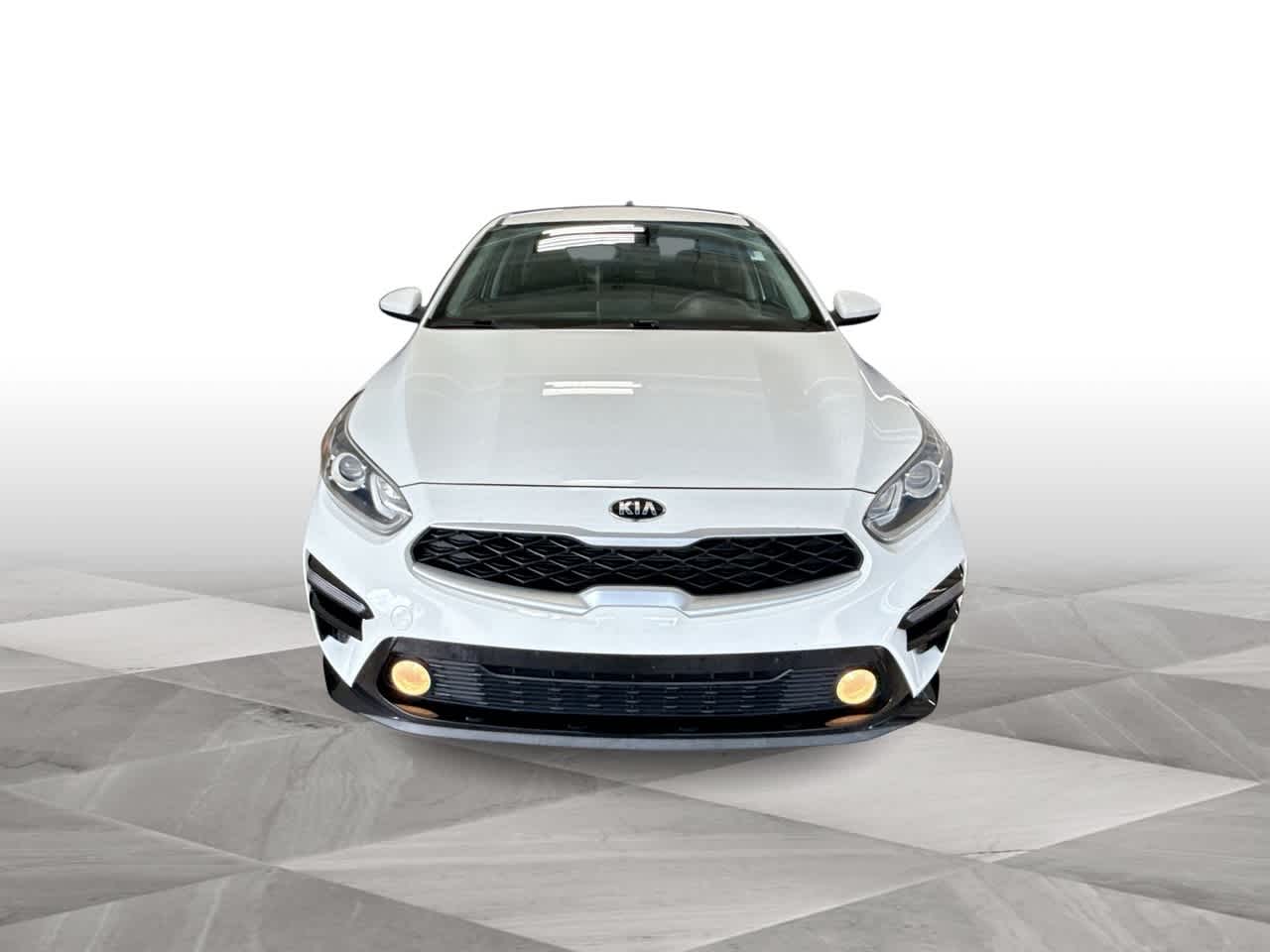 Thumbnail: 2020 Kia Forte - 3