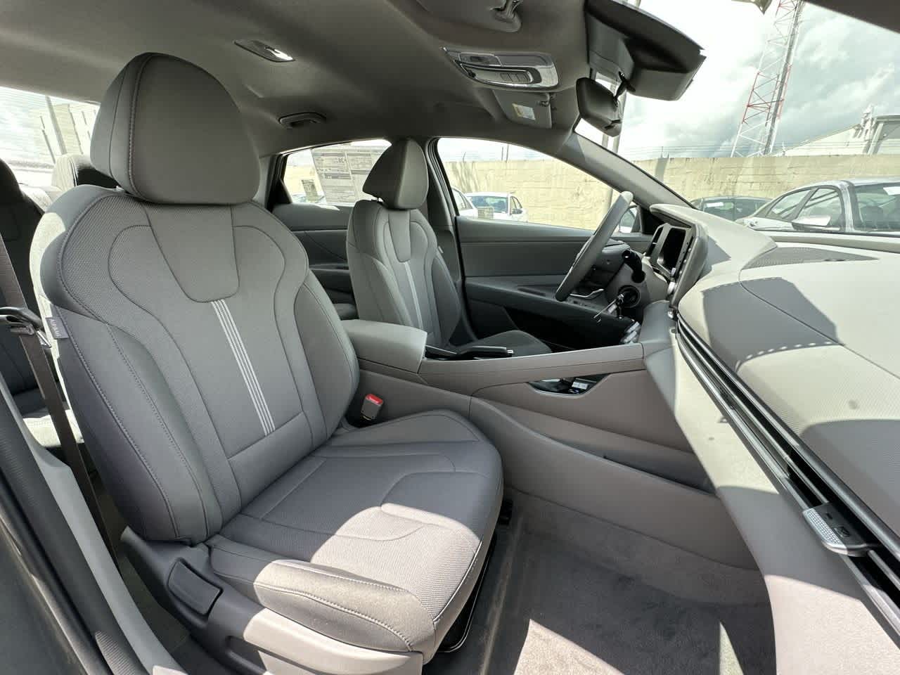 Thumbnail: 2025 Hyundai Elantra - 27