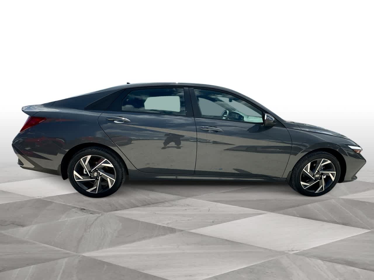 Thumbnail: 2025 Hyundai Elantra - 9