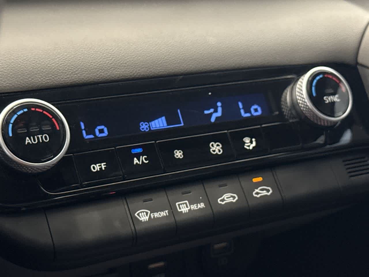2023 Hyundai Elantra SEL 20