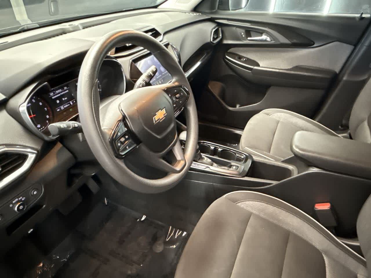 Thumbnail: 2023 Chevrolet TrailBlazer - 13
