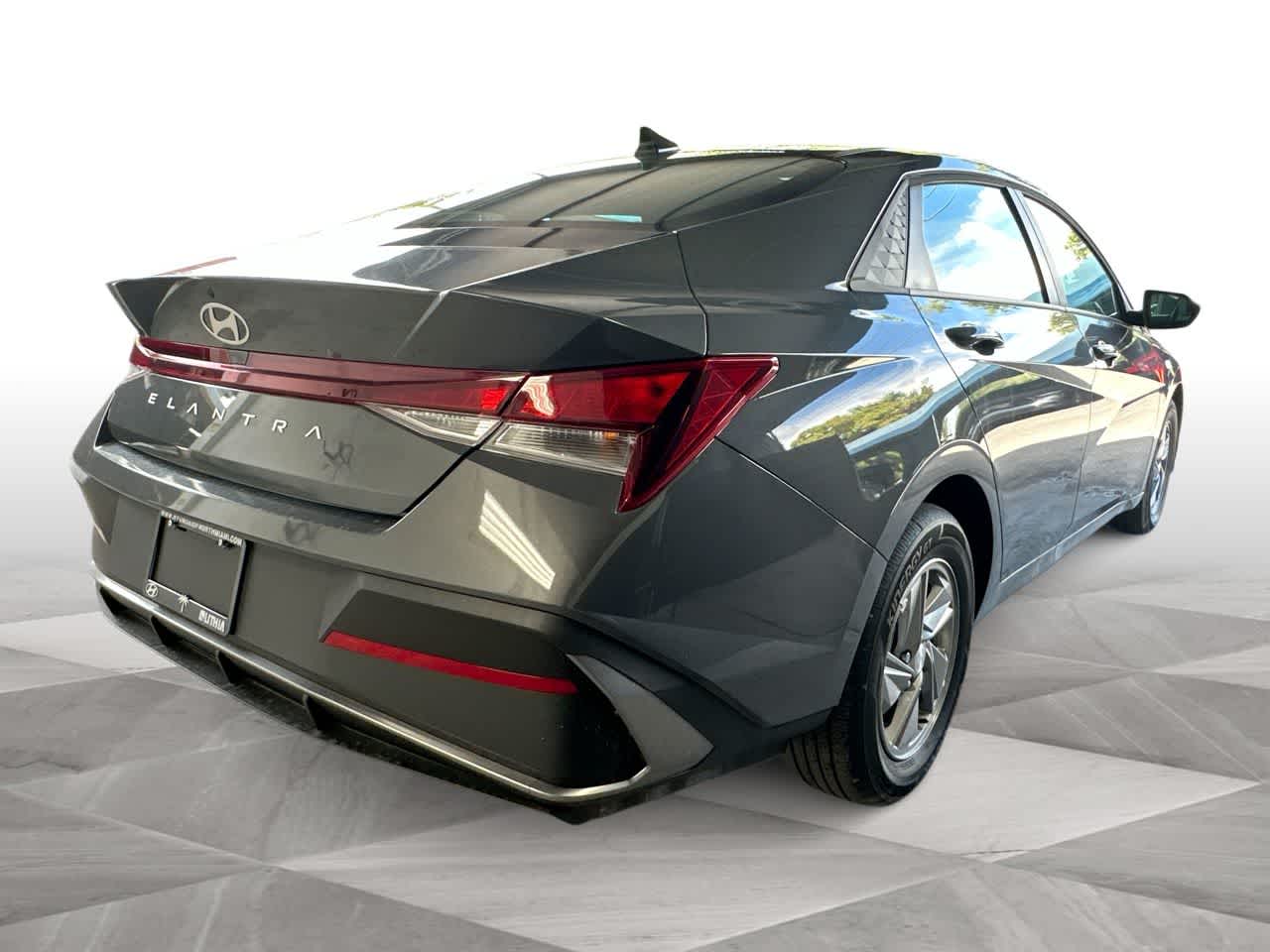 Thumbnail: 2025 Hyundai Elantra - 8